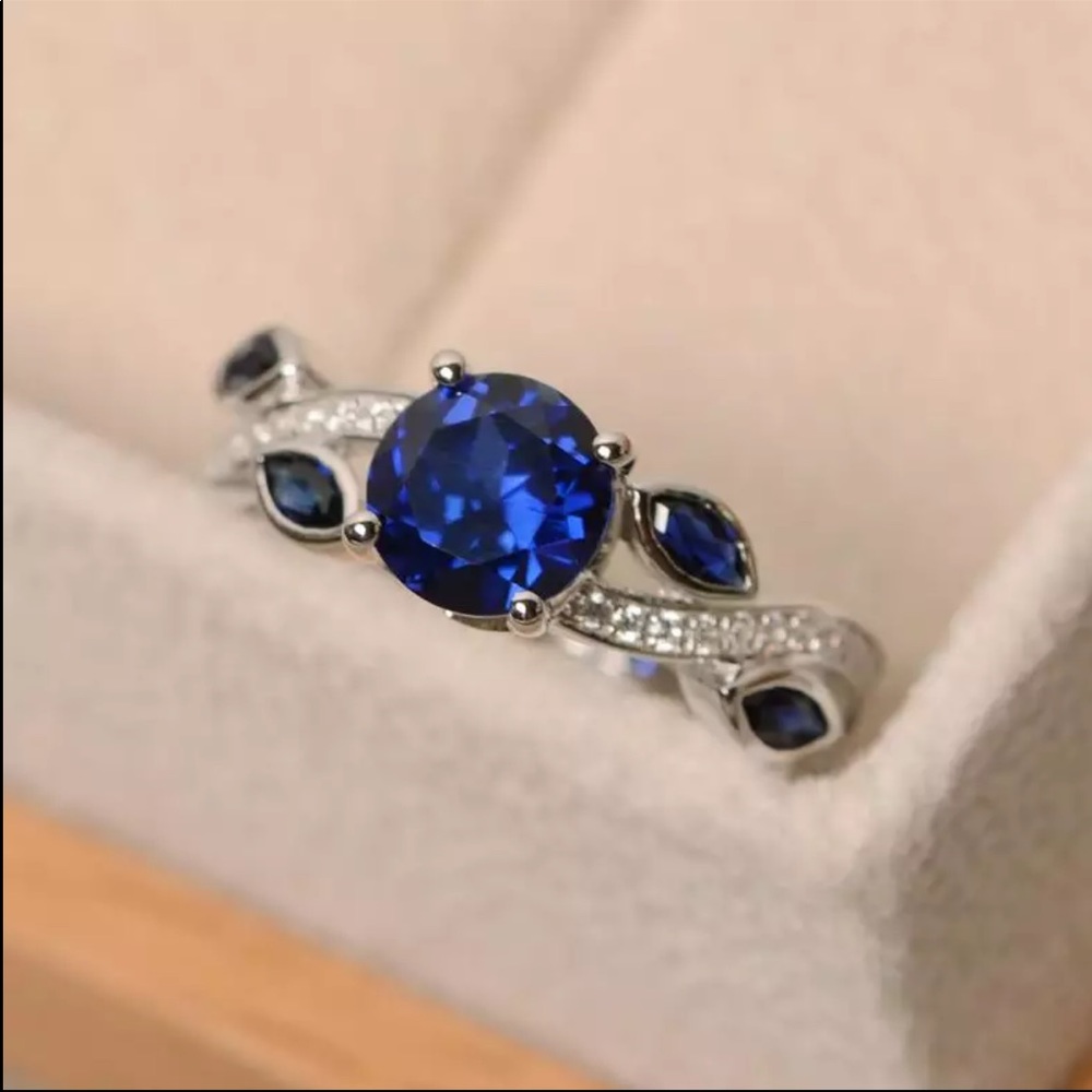 New Women’s 925 Silver Sapphire Girls Ring - Picture 4 of 6
